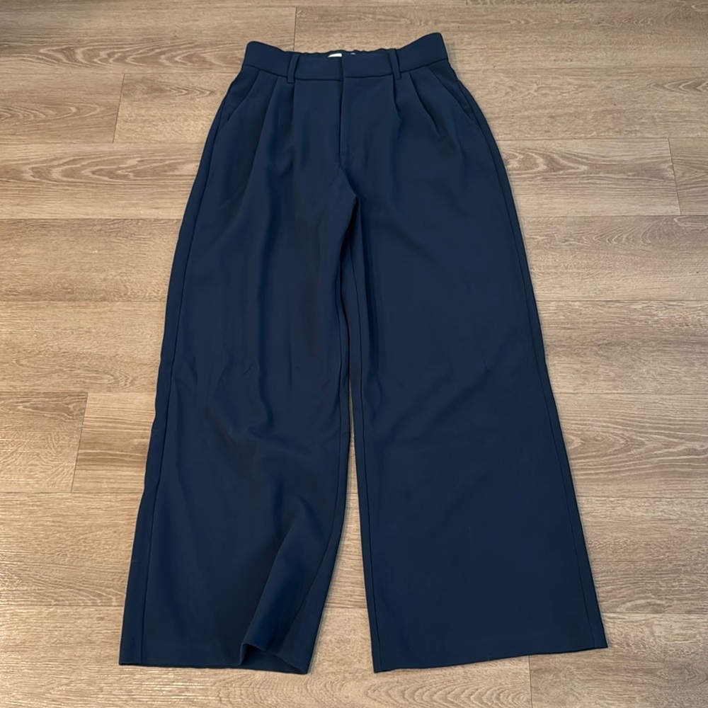 Abercrombie & Fitch Tailored Wide Leg Pant Navy Medium Short